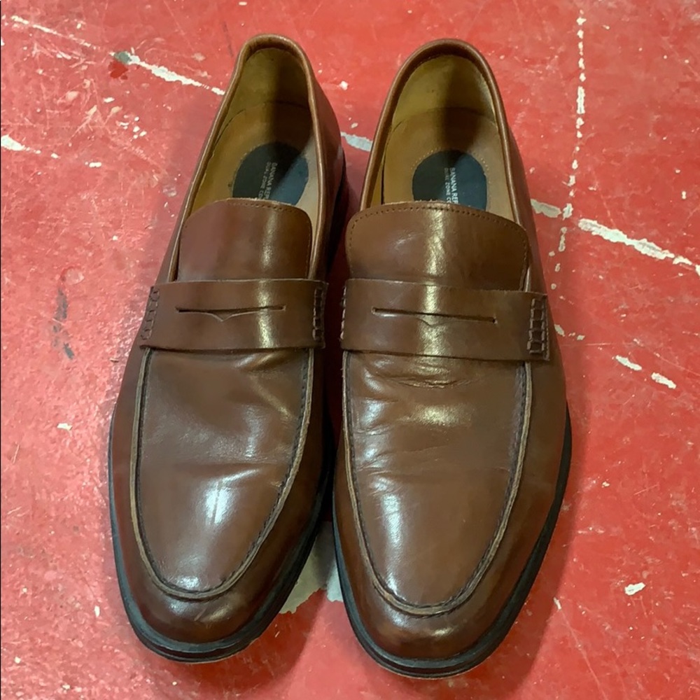 Banana Republic leather loafer